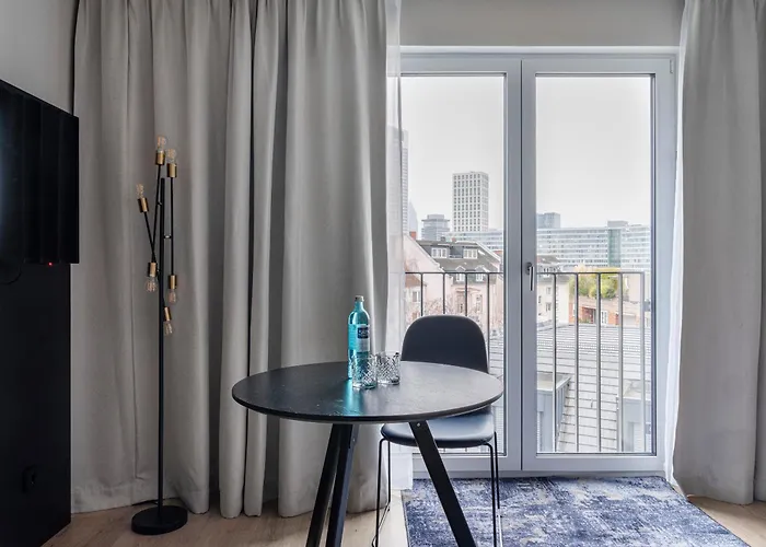 Numa Frankfurt Bloc Apartahotel