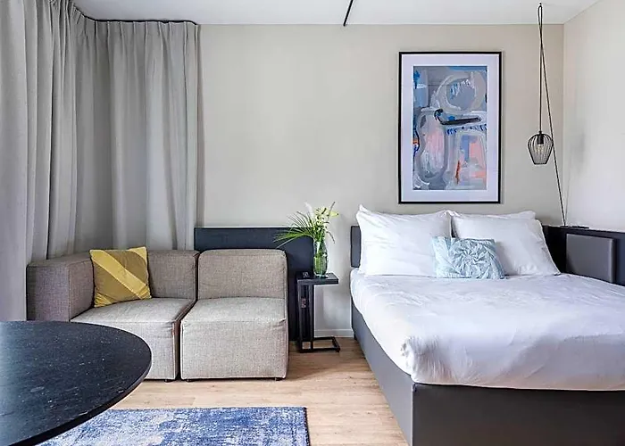 Numa Frankfurt Bloc Apartahotel 4*